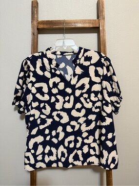 SHEIN Navy & Cream Animal Print V-Neck Puff Sleeve Blouse